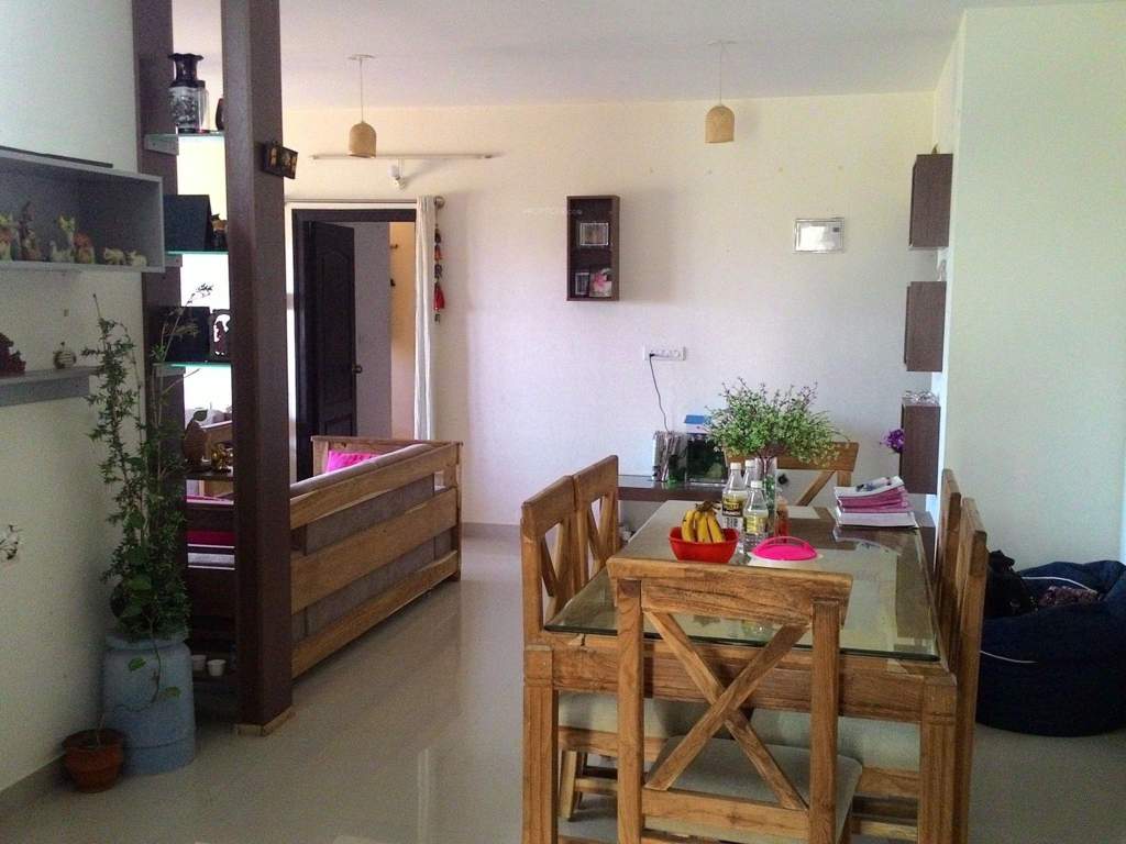  whispering woods Dining Area