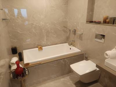 Bathroom 88-east Bathroom