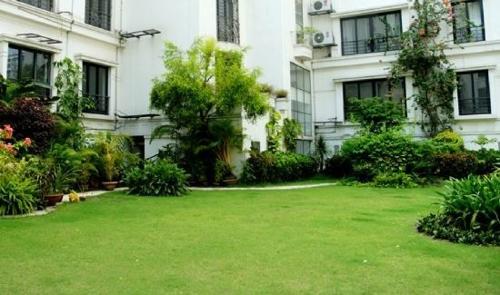  sunny-park Landscaped Gardens