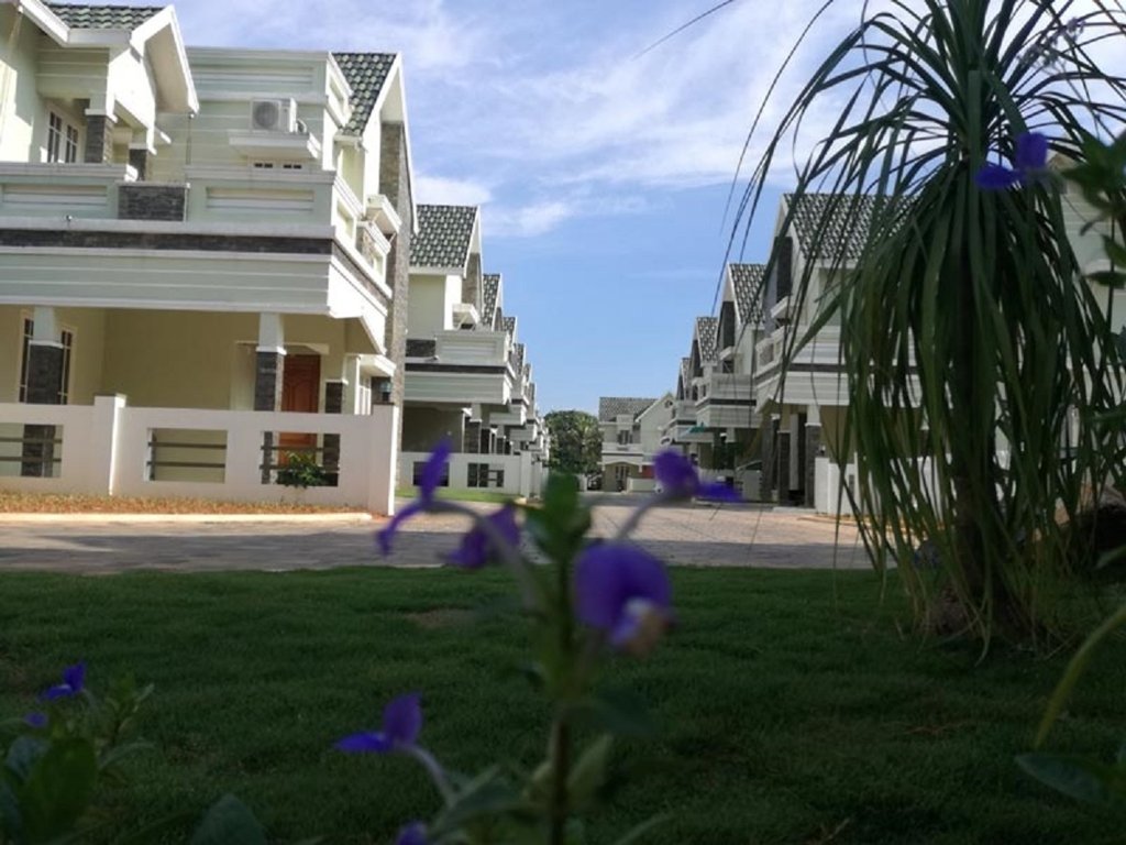  airport greens Internal Roads