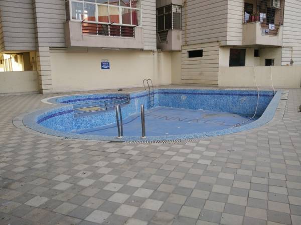  pinnacle-tower Swimming Pool