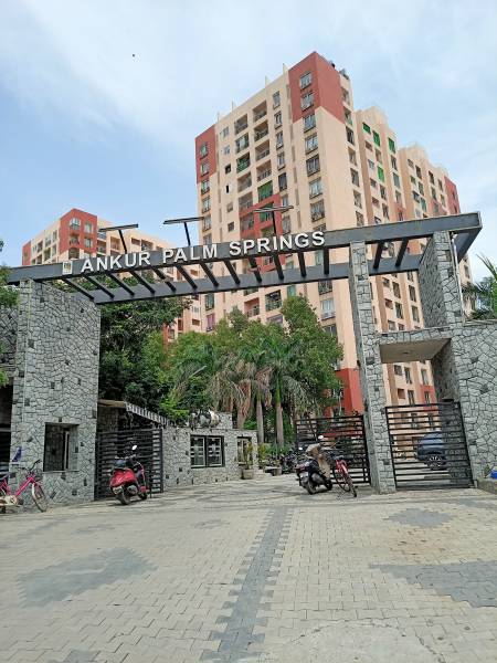  palm-springs Gated Community