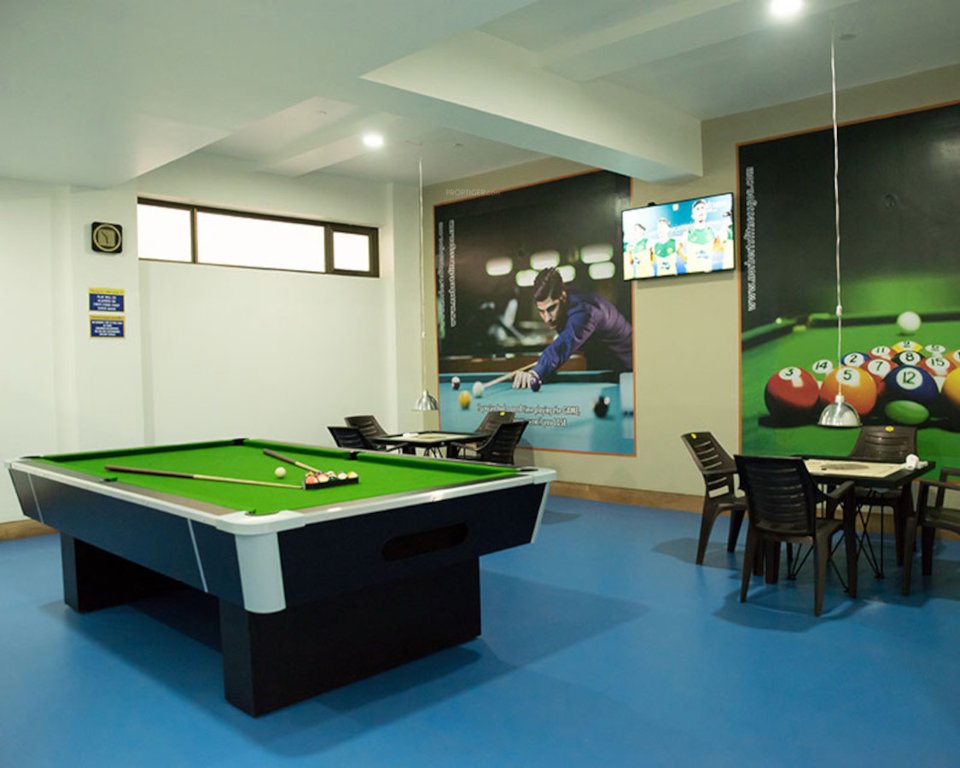  ocean park residency Billiards/ Snooker Table