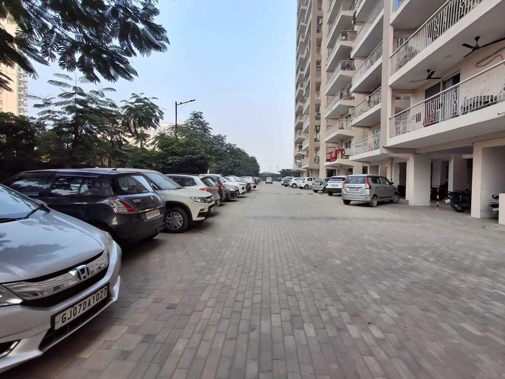Shree Green Court