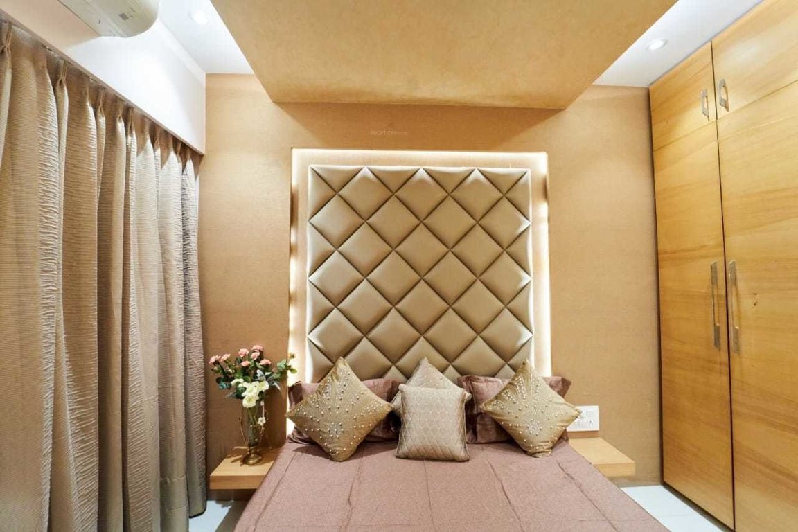  meghna montana Bedroom