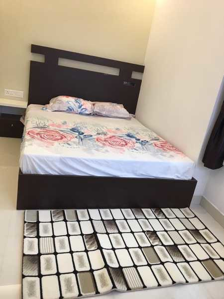  pristine-greens Bedroom