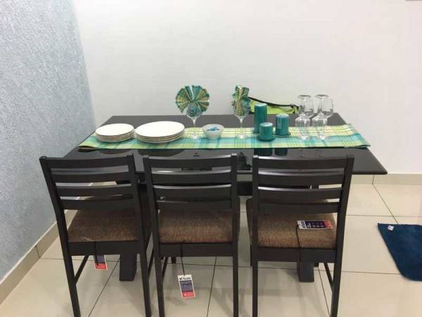  pristine-greens Dining Area