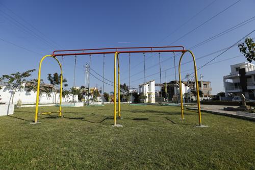  sagar-lakeview-homes Children's play area
