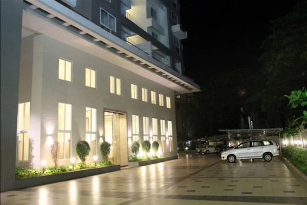  classique-gateway Car Parking