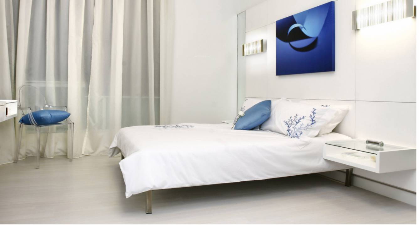 oxy blue Bedroom