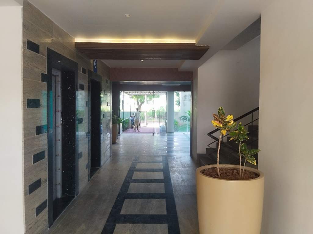  north enclave Lift(s)