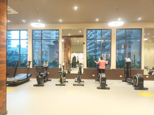  gaur-city-7th-avenue Gymnasium