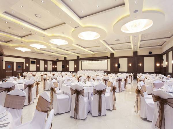 Images for Amenities of Unishire Wynn Towers