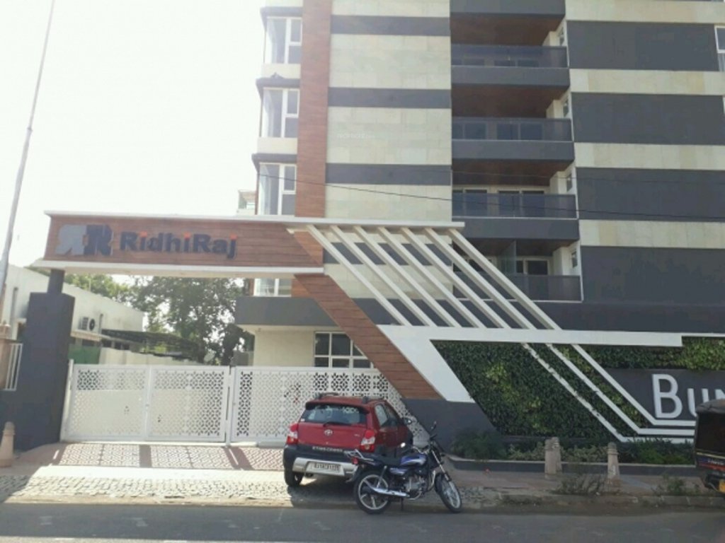 Images for Elevation of Ridhiraj Bungalow 8