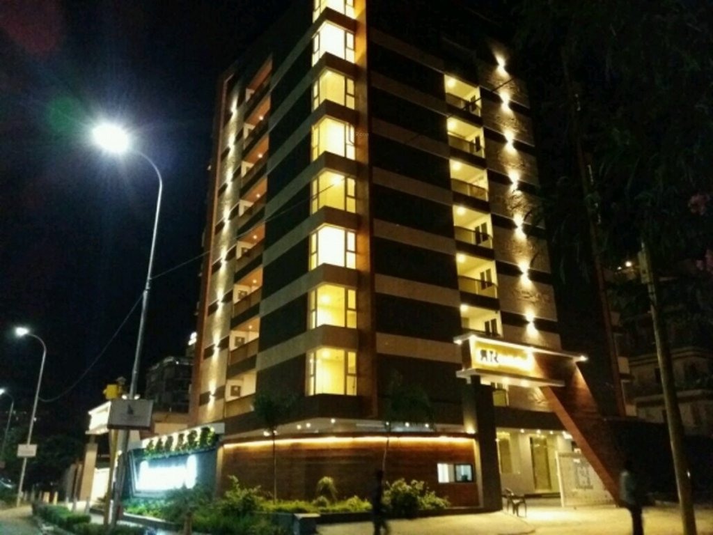 Images for Elevation of Ridhiraj Bungalow 8