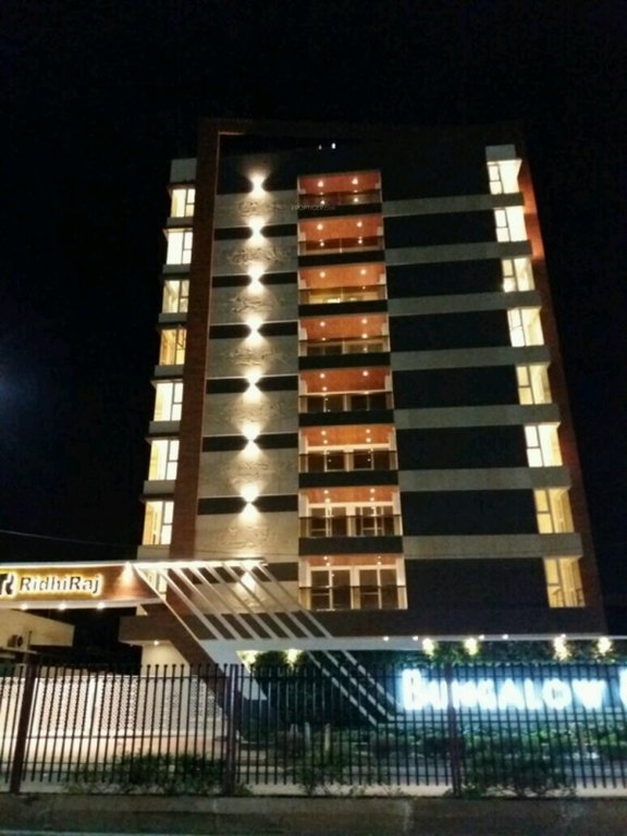 Images for Elevation of Ridhiraj Bungalow 8