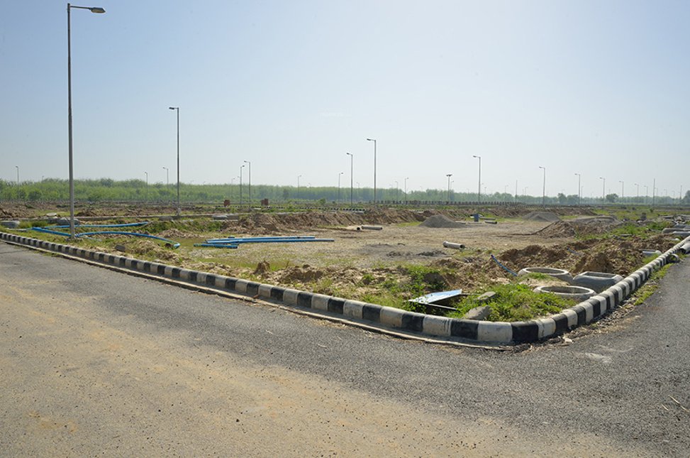 Images for Main Other of Hero Alaknanda Plots