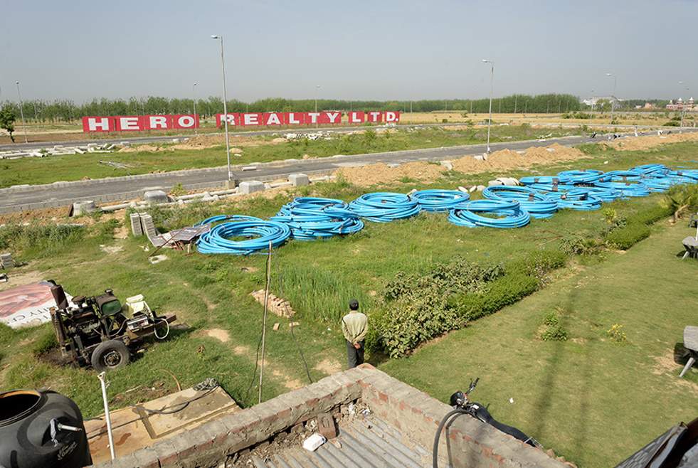 Images for Main Other of Hero Alaknanda Plots