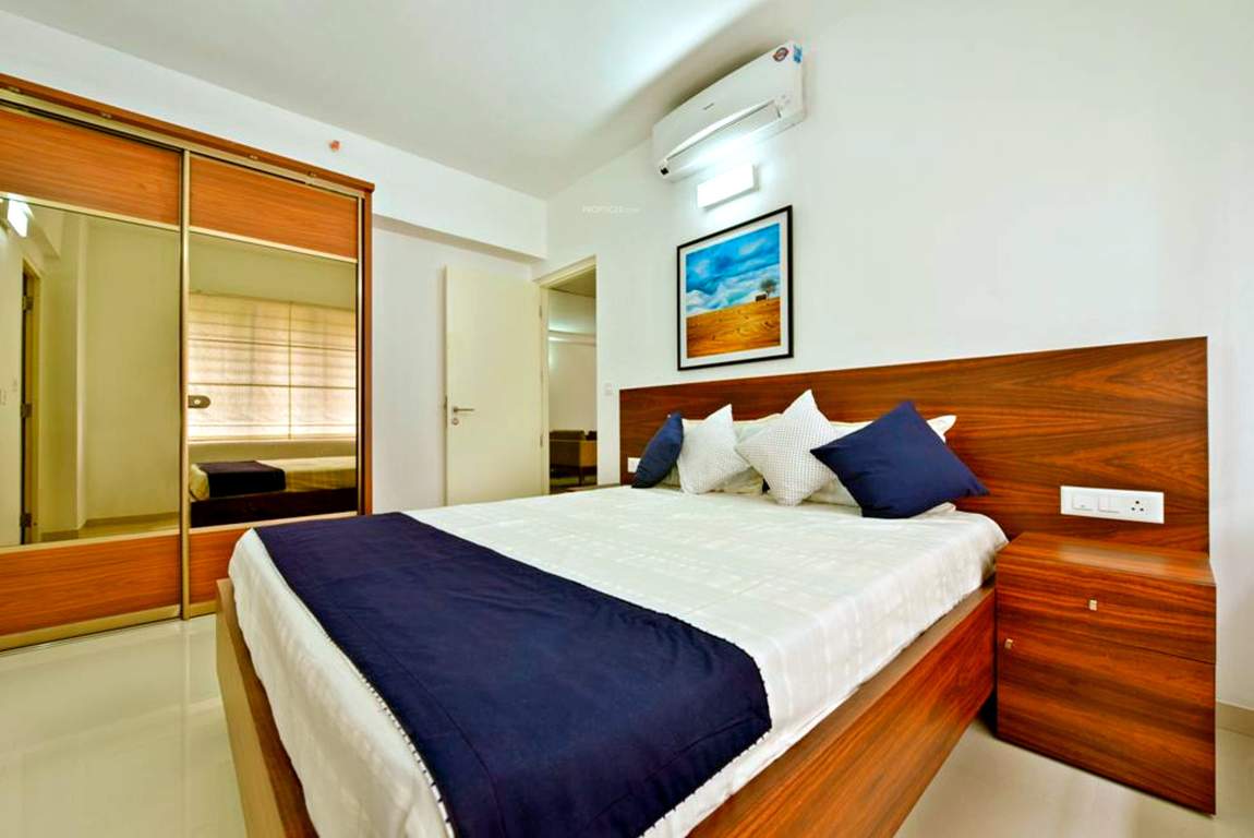 petunia and begonia Bedroom