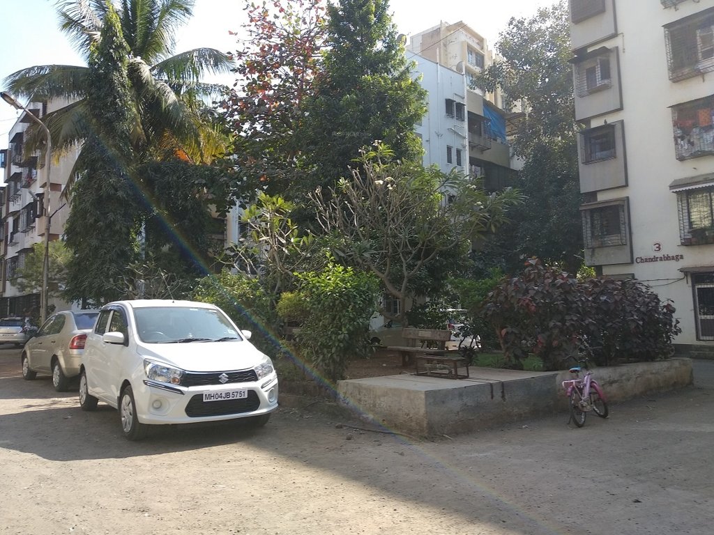 bella vista Open Parking