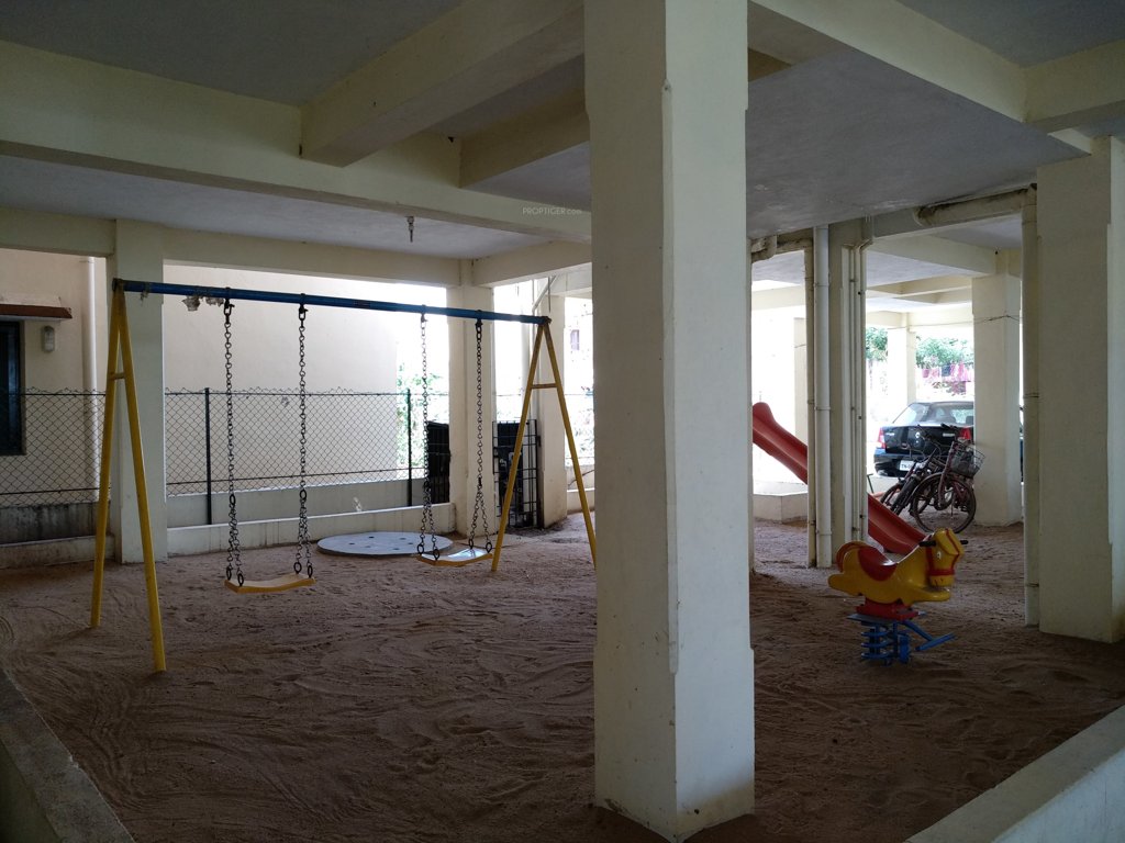  sri krishna palace b Children's play area