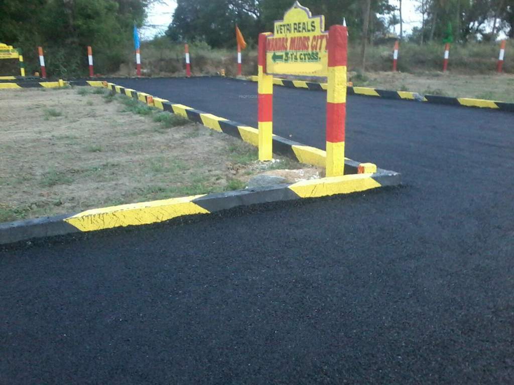 Images for Main Other of Vetri Reals Nanda Midas City