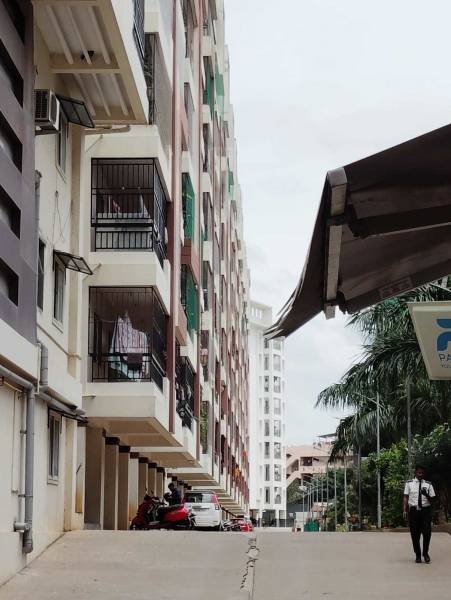  lifestyle Car Parking