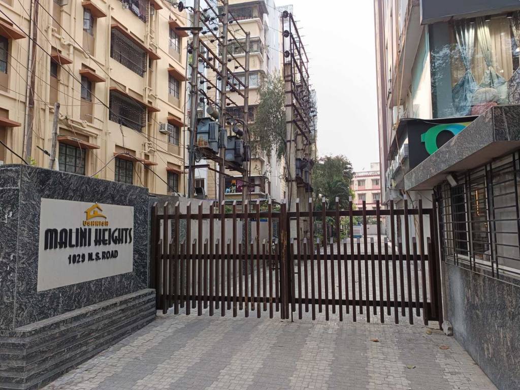 malini heights Entrance Gate Security Cabin