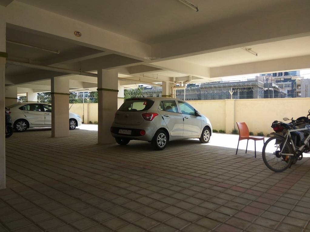 elite Closed Car Parking