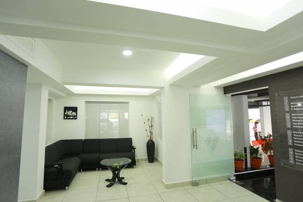  regent Entrance Lobby