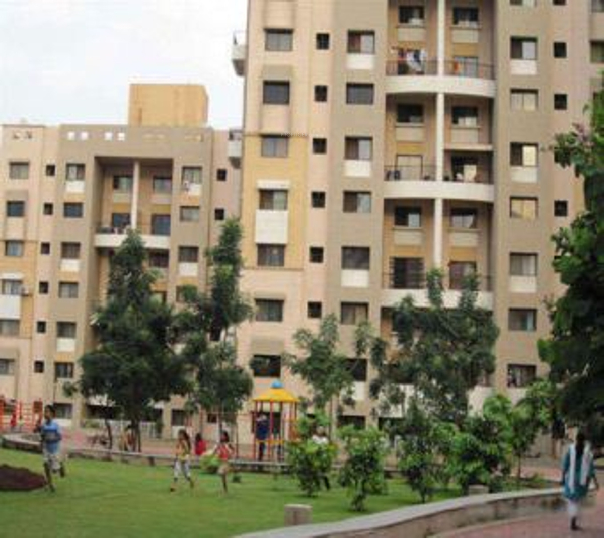 Siddheshwar Nagar Cooperative Housing Society In Tingre Nagar, Pune 