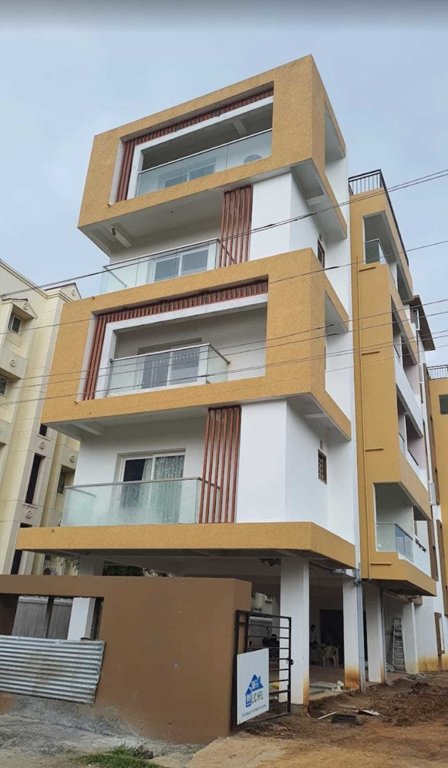 trisquare habitat Elevation