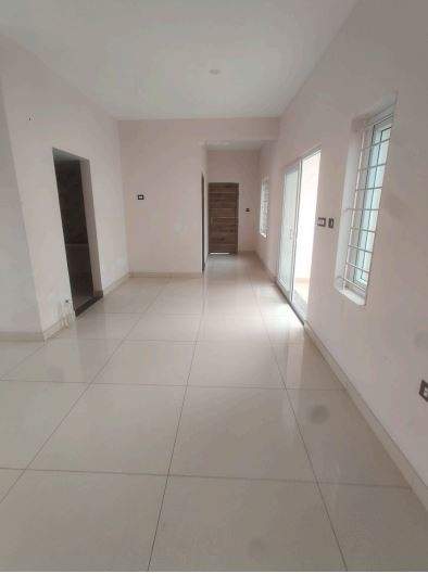 trisquare habitat Living Area