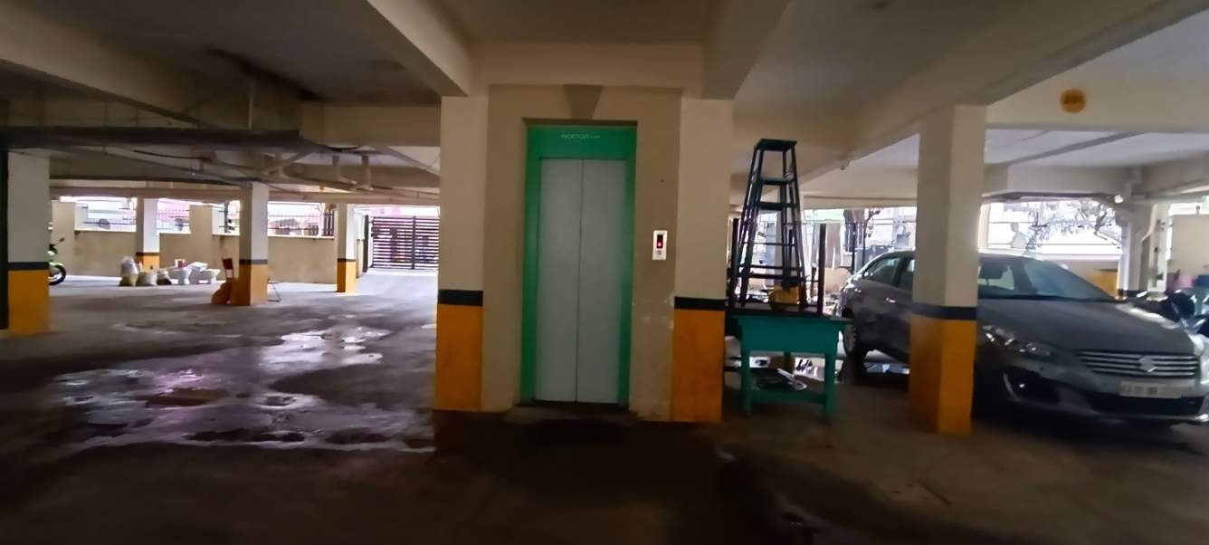  sunita residency Lift(s)