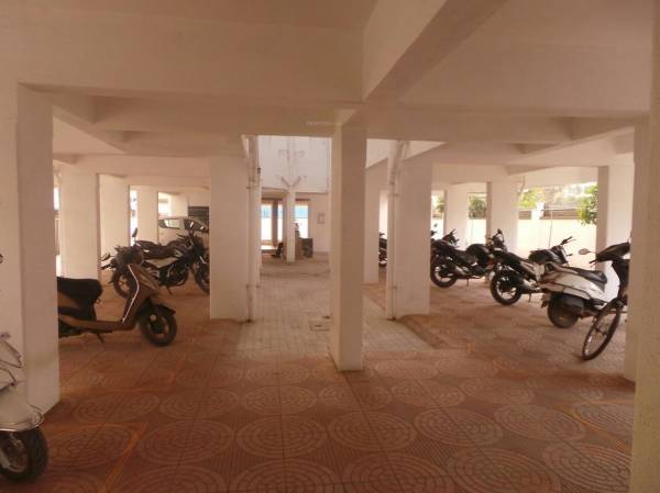  aromatic-breeze Closed Car Parking