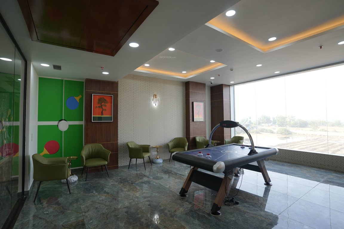 luxuriya avenue Indoor Games