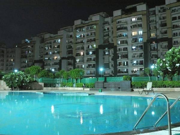  green-valley-villa Swimming Pool