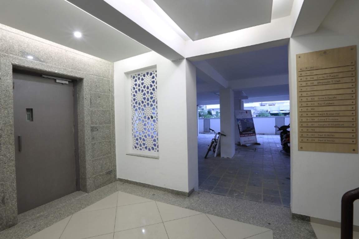 Images for Main Other of Vaibhav Garnet