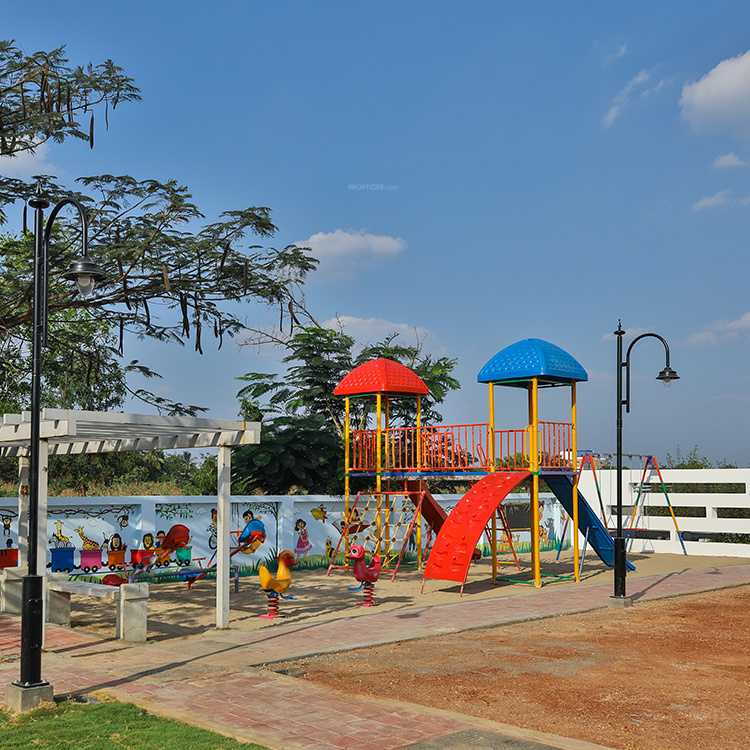  royal palm block 2 Gymnasium