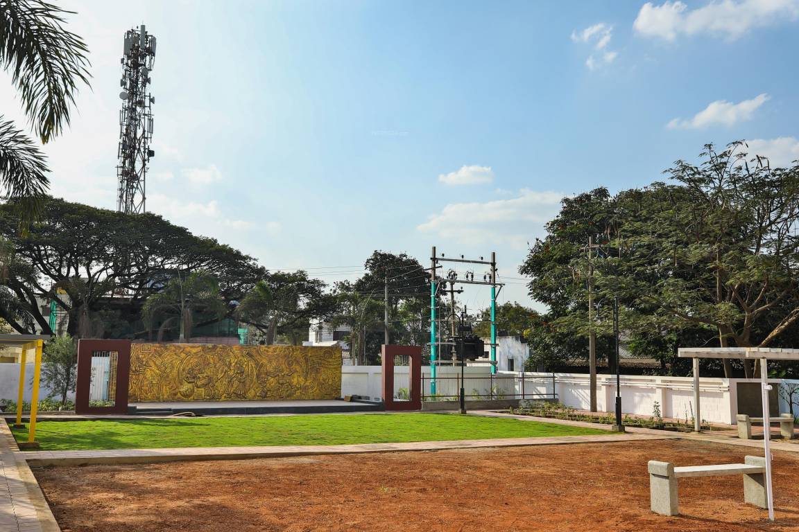  royal palm block 2 Gymnasium