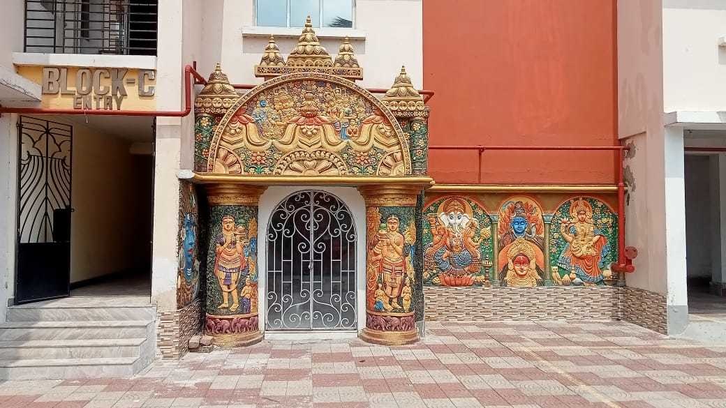 aqua view Paved Compound