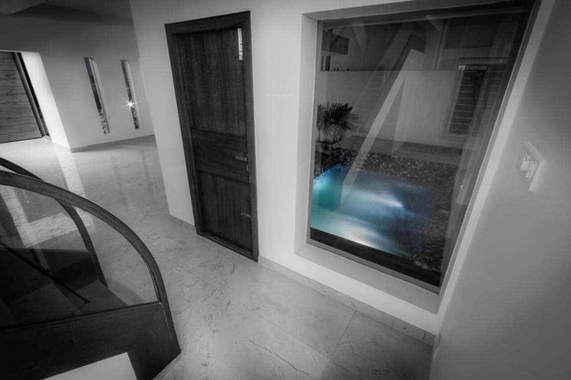 Images for Main Other of Globuse Pandora