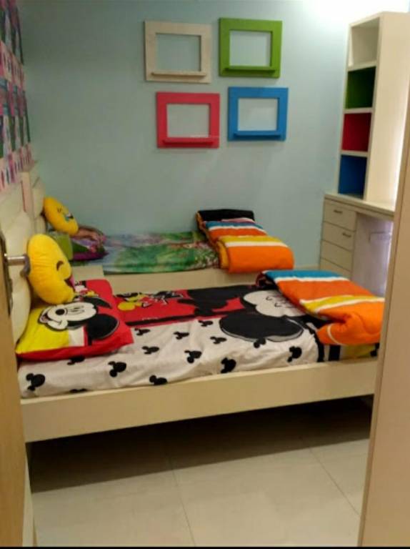 green chinar Bedroom