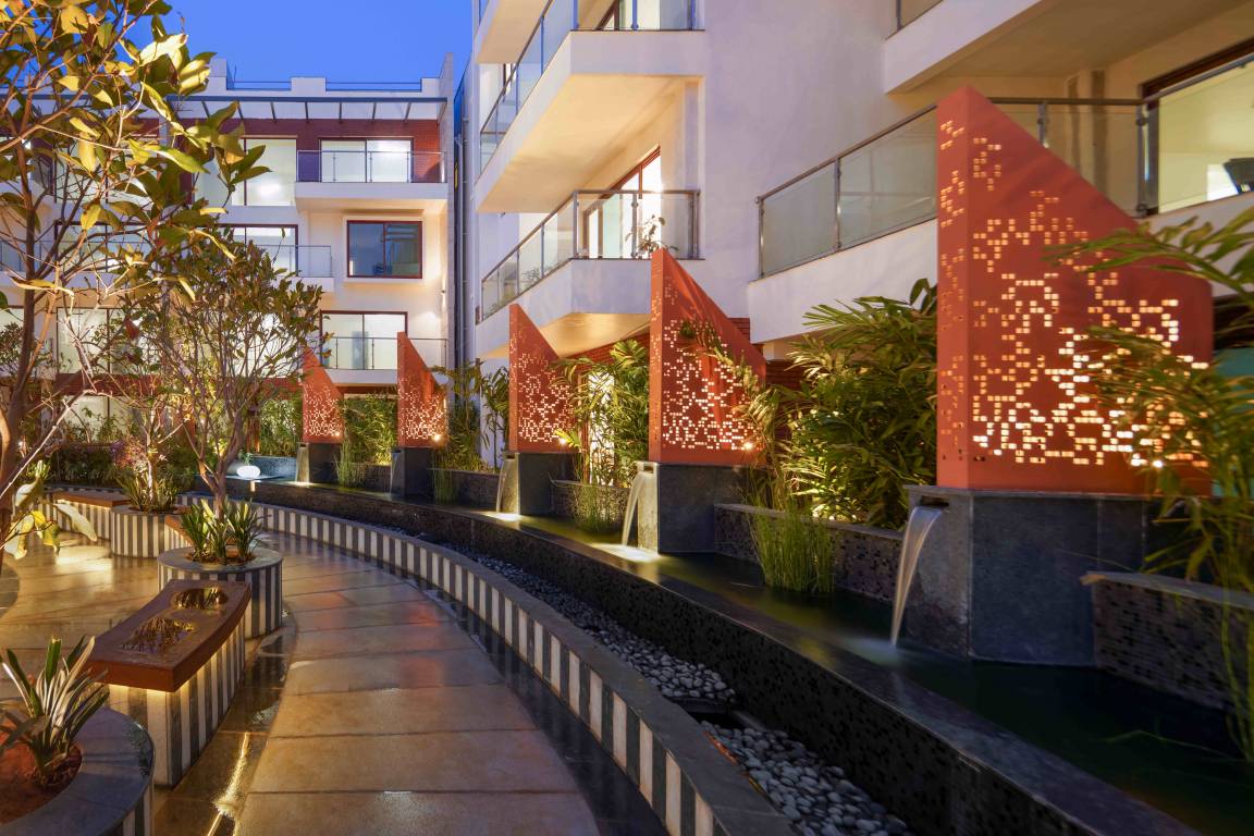  life by the lake Elevation