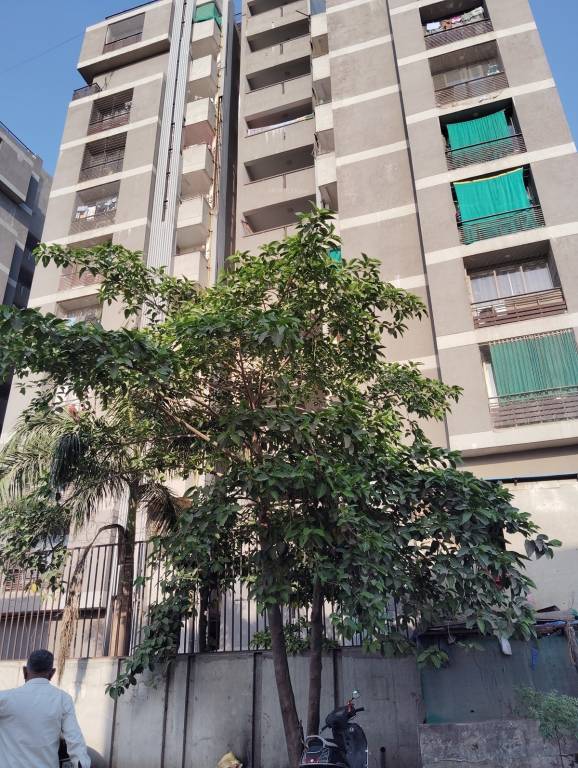  royal heights Elevation