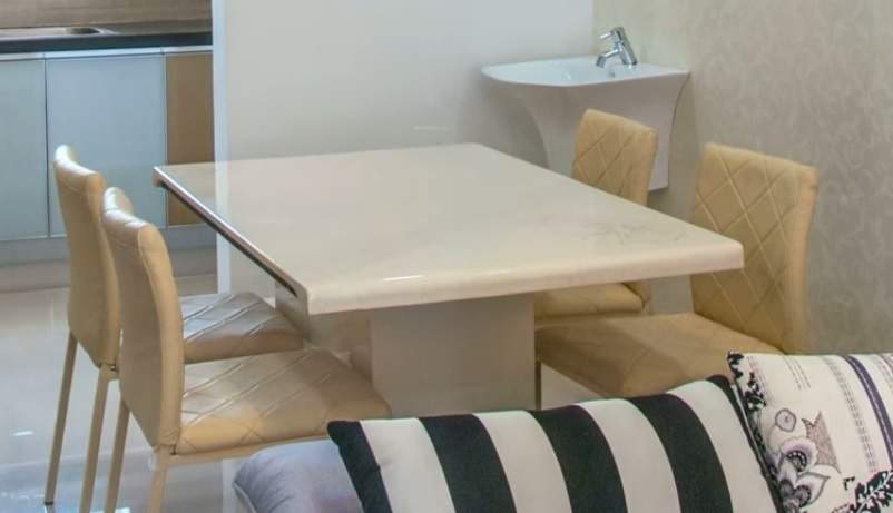  the wind Dining Area