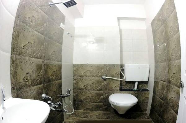  western-park Bathroom