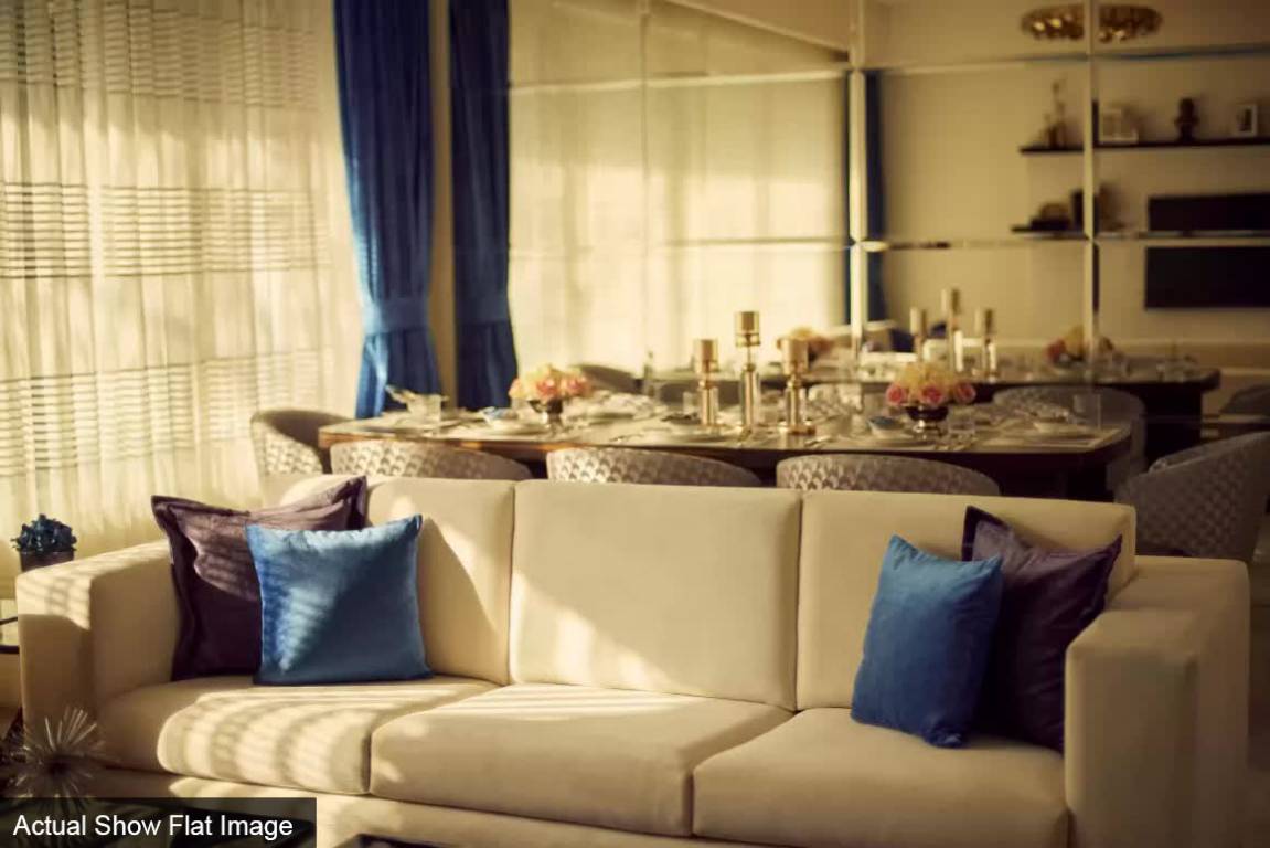  salsette 27 Living Area