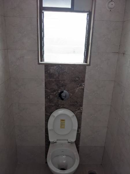  heights-bldg-2 Bathroom