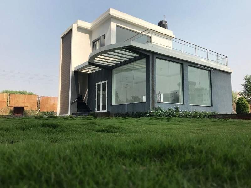  33 mile stone Club House